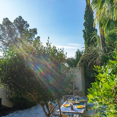 Guesthouse Villa Altea Maison d'hôtes 4*