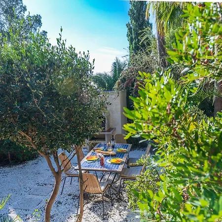 Guesthouse Villa Altea Maison d'hôtes 4*